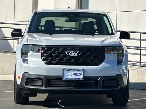 New 2025 Ford Maverick XLT w/ XLT Luxury Package image 8