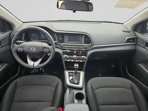 Used 2020 Hyundai Elantra SE w/ Cargo Package (C1) FWD image 19