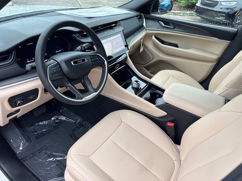 New 2026 Jeep Grand Cherokee L Limited RWD image 22