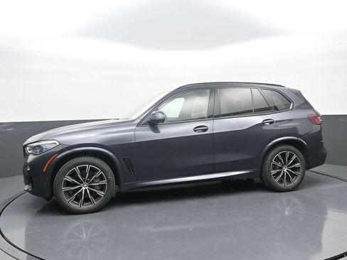 Used 2019 BMW X5 xDrive50i w/ M Sport Package AWD/4WD image 4