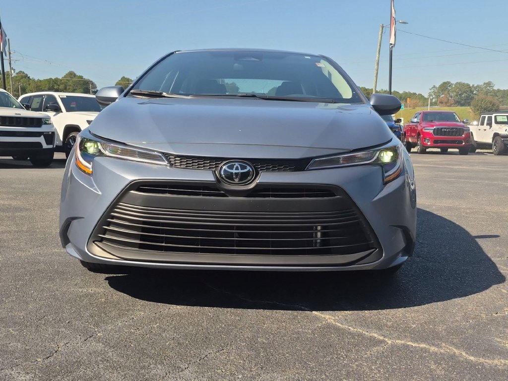 Used 2026 Toyota Corolla LE FWD image 10
