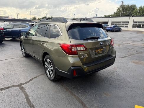 Used 2019 Subaru Outback 2.5i Limited AWD/4WD image 4