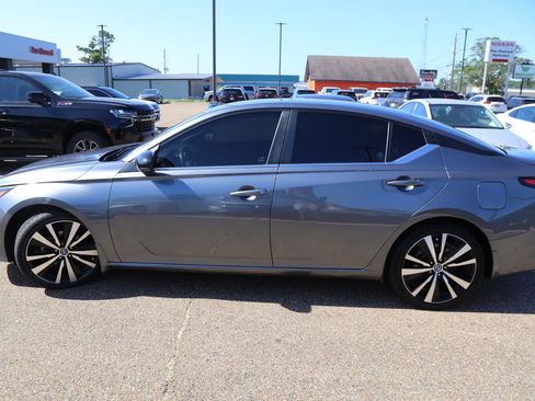 Used 2022 Nissan Altima 2.0 SR image 6