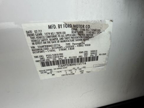 Used 2017 Ford Taurus SEL w/ Equipment Group 201A FWD image 21