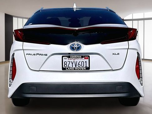 Used 2022 Toyota Prius Prime XLE FWD image 5