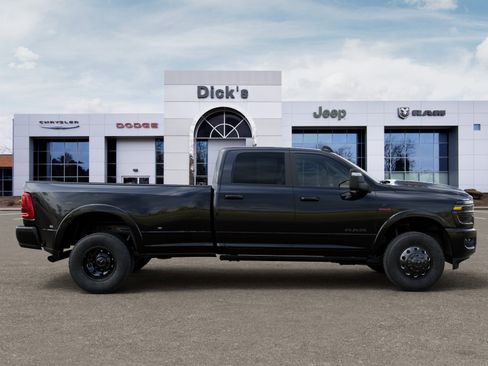 New 2026 RAM 3500 Limited AWD/4WD image 21