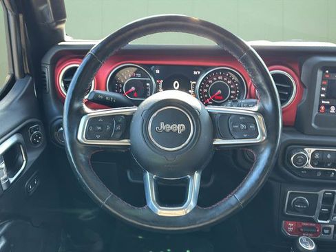 Certified 2018 Jeep Wrangler Unlimited Rubicon image 25