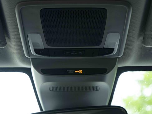 Used 2026 Honda HR-V LX image 36