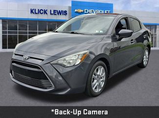 Used 2017 Toyota Yaris iA FWD video 3