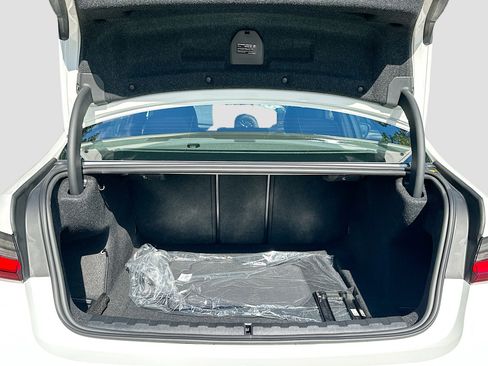 New 2026 BMW 330i Sedan w/ M Sport Package image 21