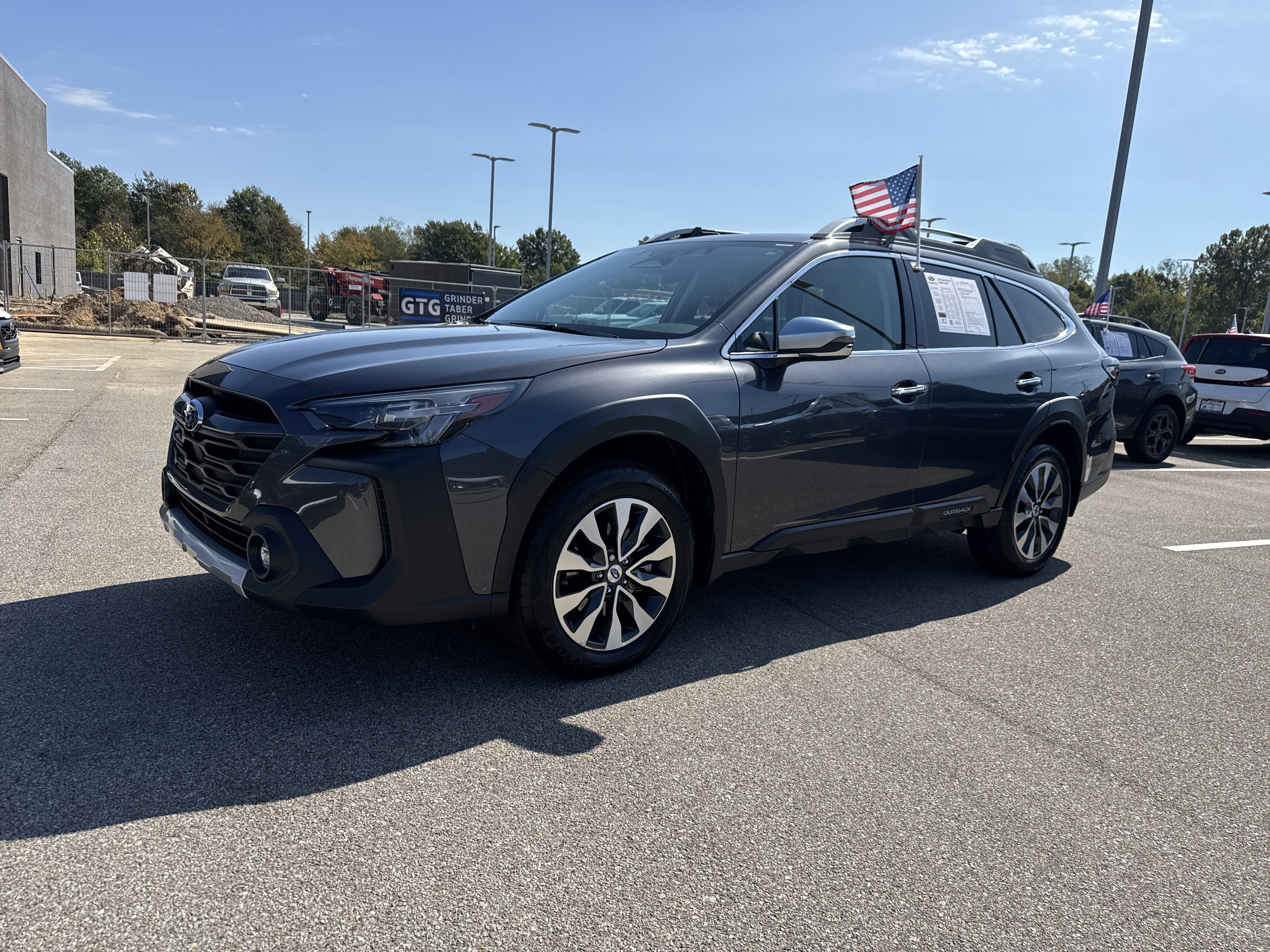 Used 2023 Subaru Outback Touring XT AWD/4WD image 7