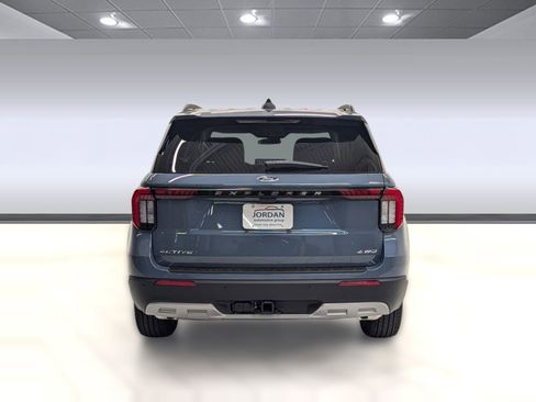 New 2026 Ford Explorer Active w/ Active Comfort Package image 8