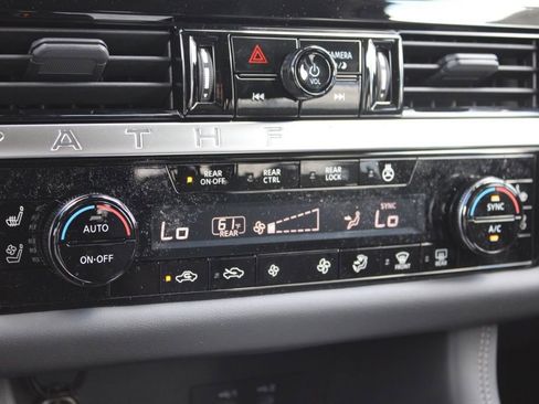 New 2026 Nissan Pathfinder Platinum AWD/4WD image 30