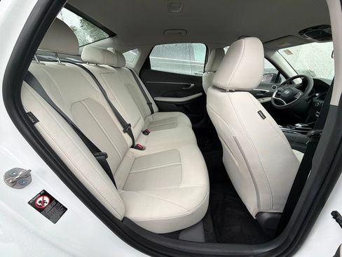 Certified 2023 Hyundai Sonata SEL w/ Cargo Package FWD image 11