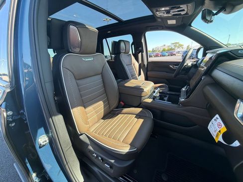 New 2026 GMC Yukon Denali Ultimate AWD/4WD image 47