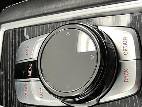 Used 2020 BMW 750i xDrive w/ Executive Package AWD/4WD image 34