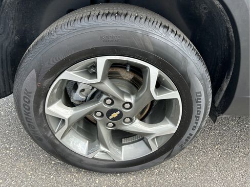 Certified 2025 Chevrolet Trax LT FWD image 22