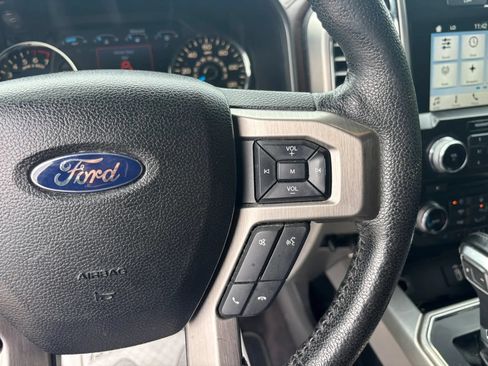 Used 2016 Ford F150 Platinum w/ Equipment Group 701A Luxury AWD/4WD image 11