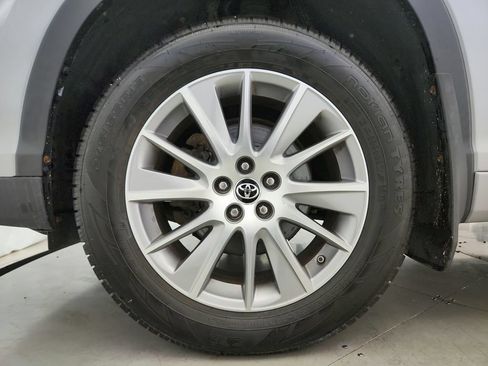 Used 2016 Toyota Highlander XLE AWD/4WD image 37