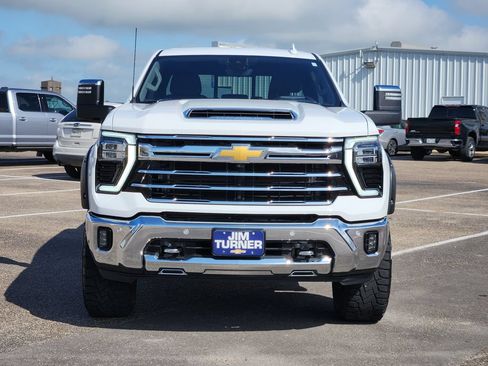 Used 2024 Chevrolet Silverado 2500 LTZ w/ LTZ Texas Edition AWD/4WD image 2