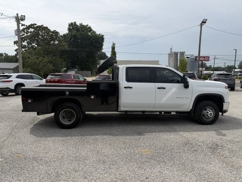 Used 2020 Chevrolet Silverado 3500 W/T w/ WT Convenience Package AWD/4WD image 6