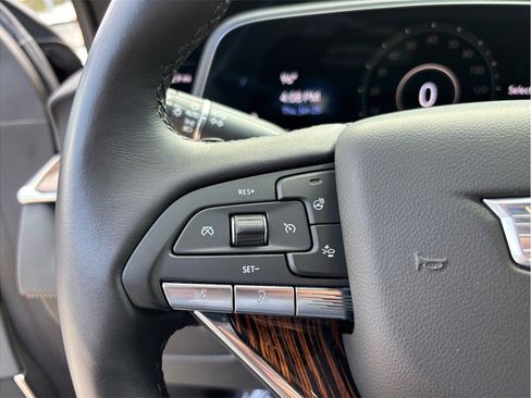 Used 2022 Cadillac Escalade Luxury RWD image 29