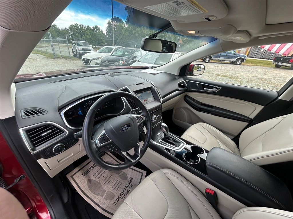 Used 2017 Ford Edge Titanium w/ Equipment Group 301A FWD image 13