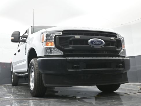 Used 2022 Ford F250 XL w/ Power Equipment Group AWD/4WD image 41