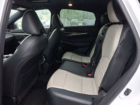 Used 2023 INFINITI QX55 Luxe w/ Accent Package AWD/4WD image 10
