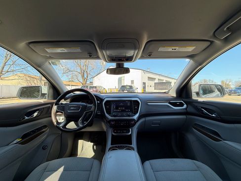 Used 2020 GMC Acadia SLE w/ Driver Convenience Package FWD image 27