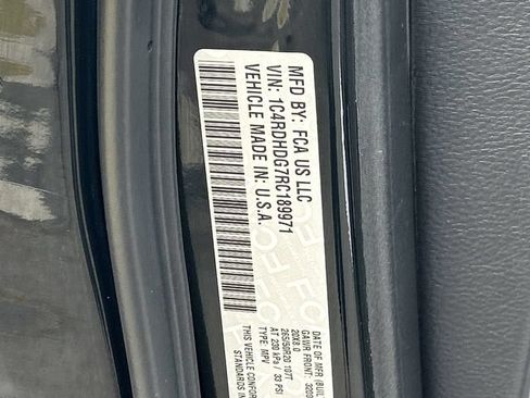 Used 2024 Dodge Durango GT RWD image 34