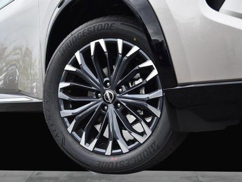 New 2026 Nissan Rogue Platinum image 3