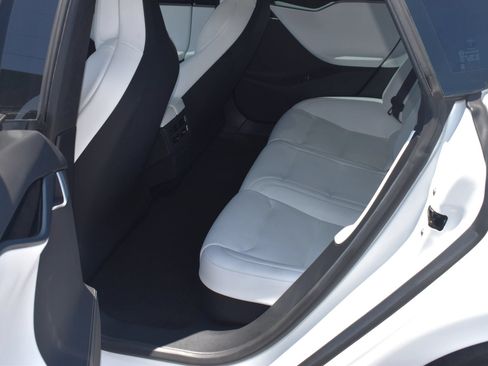 Used 2019 Tesla Model S 100D AWD/4WD image 14