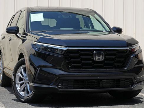 Used 2023 Honda CR-V EX image 2