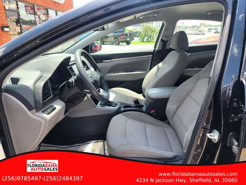 Used 2020 Hyundai Elantra SEL FWD image 12