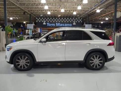 Used 2024 Mercedes-Benz GLE 350 4MATIC image 11