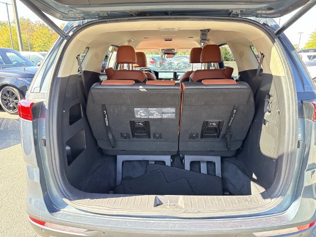Used 2023 Kia Carnival SX FWD image 12