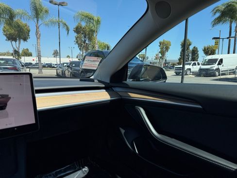 Used 2023 Tesla Model 3 Standard Range RWD image 19