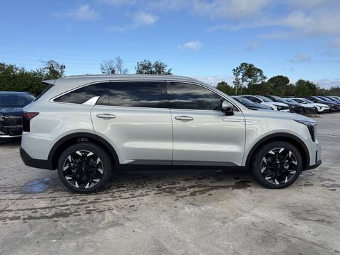 New 2026 Kia Sorento EX w/ EX Premium Package image 3