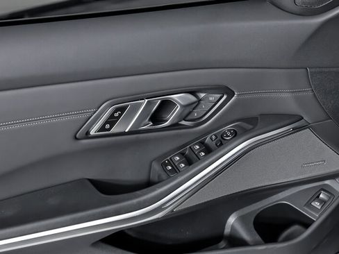 Used 2023 BMW M3 Competition AWD/4WD image 18