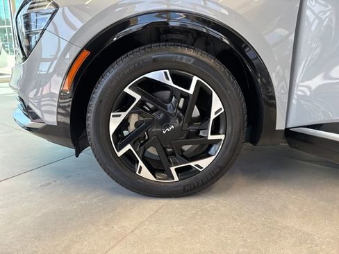 Used 2023 Kia Sportage SX image 32