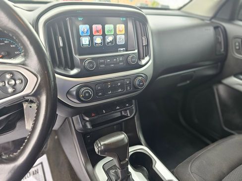 Used 2015 Chevrolet Colorado LT w/ LT Convenience Package RWD image 18