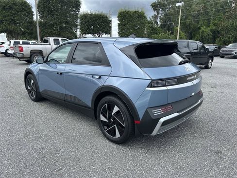 New 2025 Hyundai Ioniq 5 SE image 13