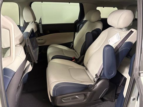 New 2026 Kia Carnival SX Prestige image 37
