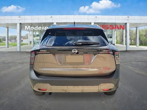 New 2026 Nissan Kicks SR w/ SR Premium Package AWD/4WD image 4