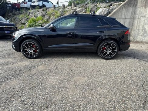 Used 2021 Audi Q8 Premium Plus w/ Premium Plus Package AWD/4WD image 3