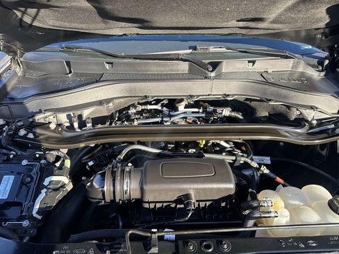 Used 2022 Ford Explorer Limited w/ Equipment Group 301A image 27