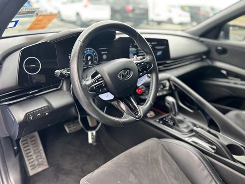 Used 2022 Hyundai Elantra N FWD image 9
