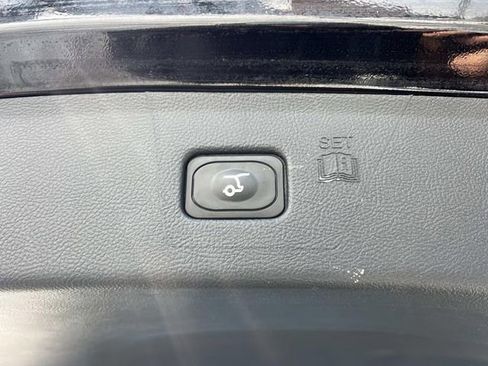 Certified 2024 Ford Edge SEL w/ Convenience Package image 13