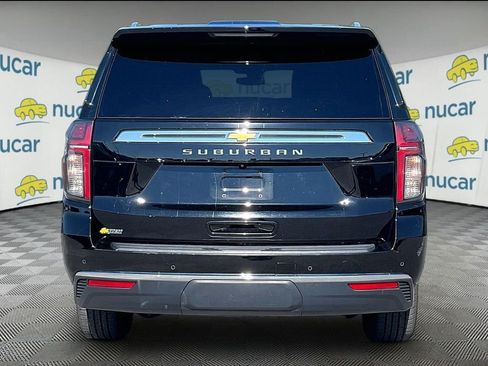 Used 2021 Chevrolet Suburban LS w/ Driver Alert Package AWD/4WD image 5